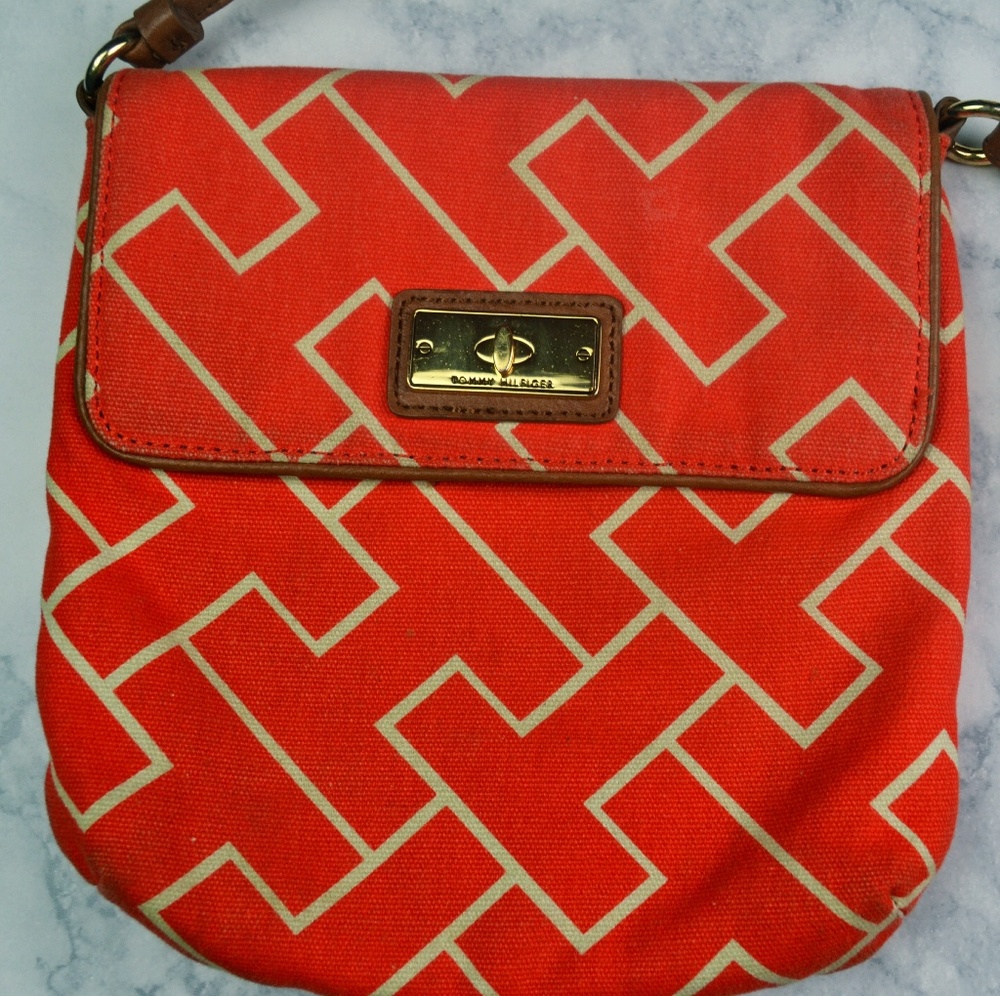 Small Tommy Hilfiger Crossbody Geometric Purse